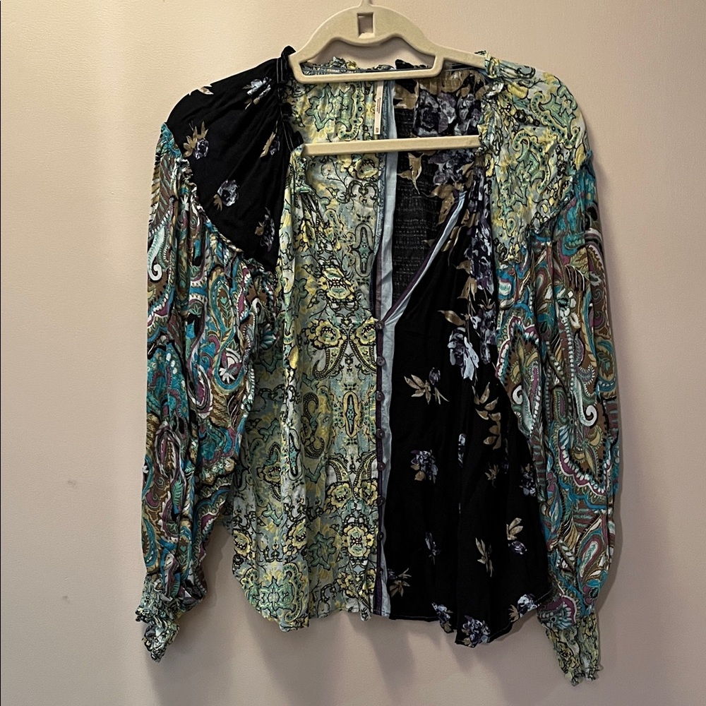 Free People Multicolored Paisley Women's Top Sz XS in Blues, Greens and Teal.